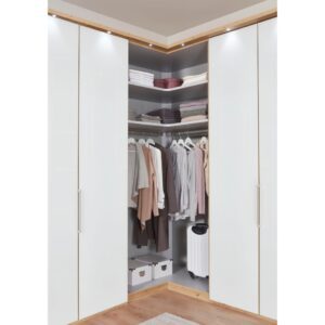 Skriňa do uhla väčšieho ako 90° s rozmermi 108 x 108 cm, s 2 krídlovými dverami, korpus v dekore dub bianco, biele sklenené dvere, úchytky v chrómovej úprave