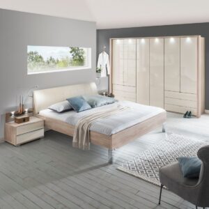 Spálňa LOFT s funkčnou skriňou vo farbe magnólia a posteľou v dekore dub pílený s čalúneným čelom