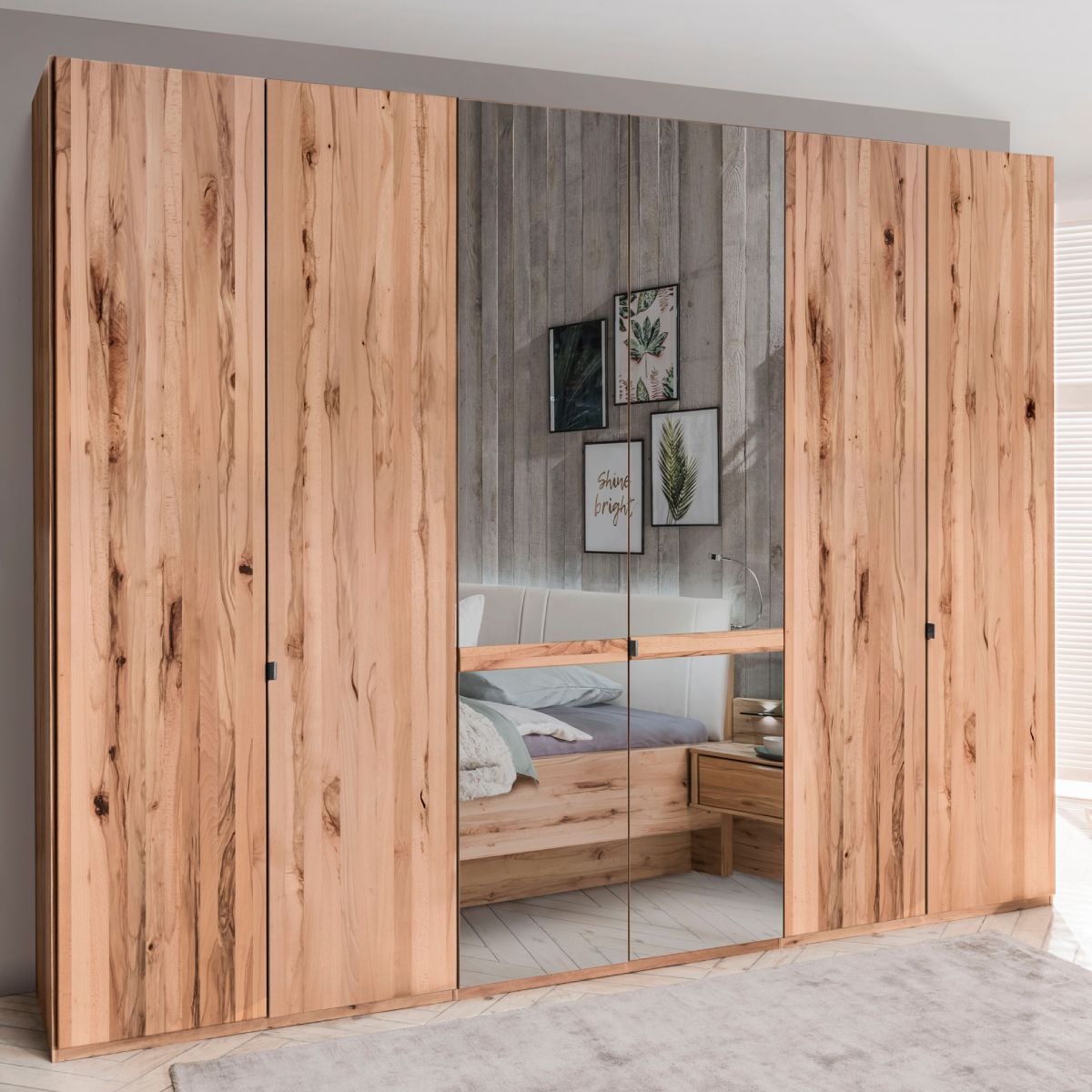 6-dverová skriňa LIVORNO 300 cm so 4 drevenými a 2 krištáľovými zrkadlovými dverami